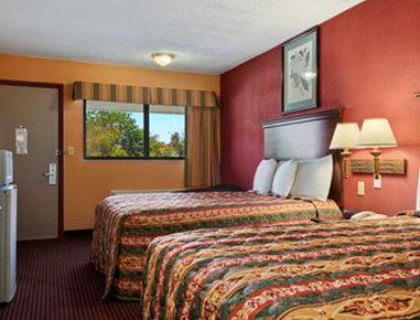 Super 8 By Wyndham Strongsville/cleveland Strongsville